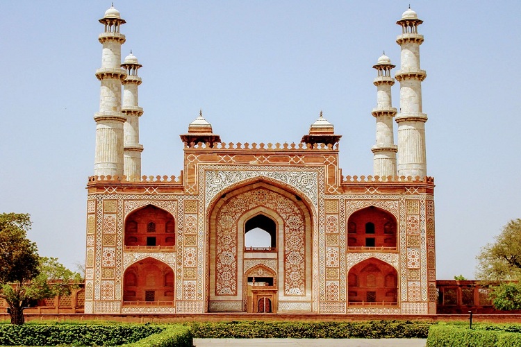 Akbar’s Tomb Agra Tour