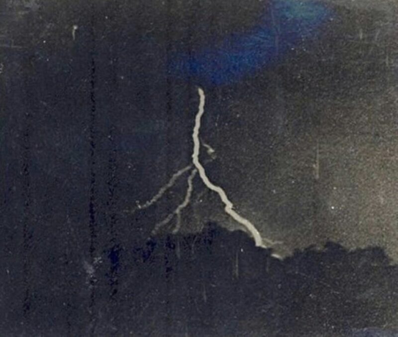 1882, The First Lightning Photograph