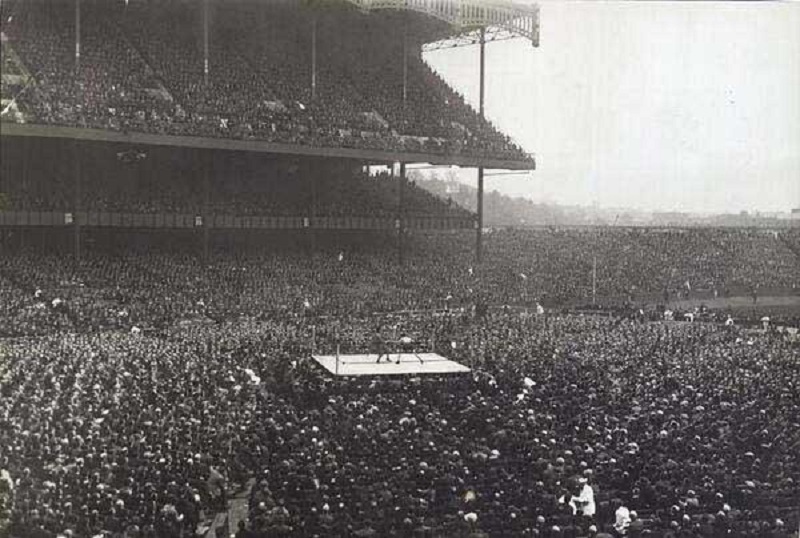 1923, Boxing held in Yankee stadium