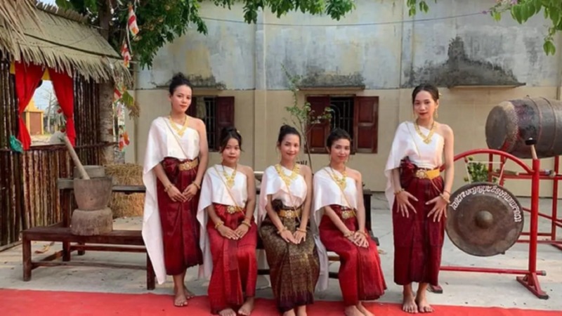 Khmer Krom Tribe: People and Cultures of the World