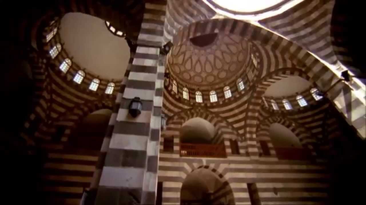 The Magnificence of Islamic Art and Architecture: A Journey Through History and Geography